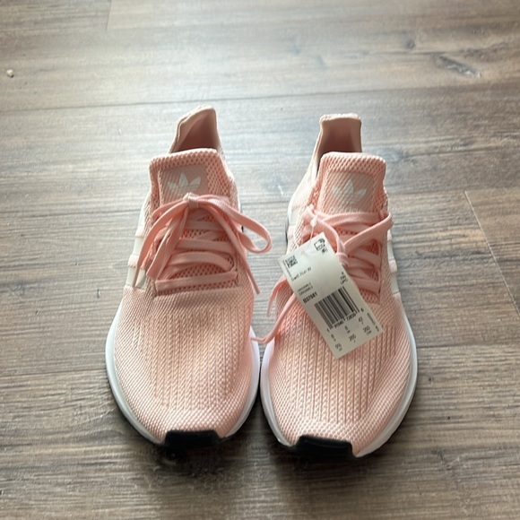 Adidas Swift Run Originals Women’s 9.5 Pink/white Slip Resistant B37681 NWT - Picture 4 of 10